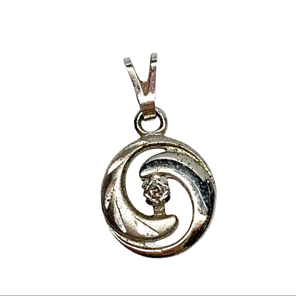 Marvel Jewelry co vintage sterling silver and diamond small swirl design pendant